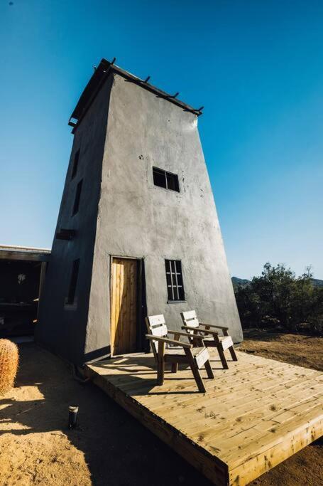 Joshua Tree Hidden Tower * Views - Landmark Yucca Valley Exterior photo