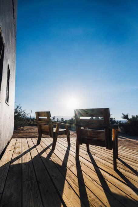 Joshua Tree Hidden Tower * Views - Landmark Yucca Valley Exterior photo