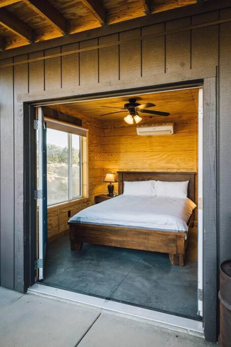 Joshua Tree Hidden Tower * Views - Landmark Yucca Valley Exterior photo